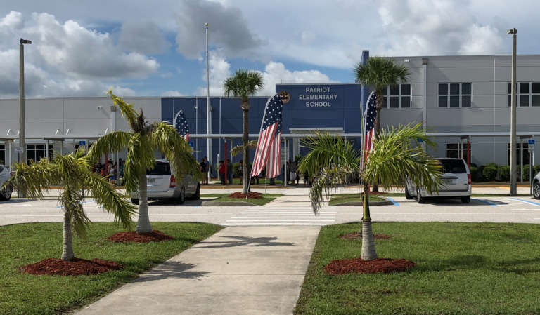 Mehr über den Artikel erfahren Schule und Kita in Florida