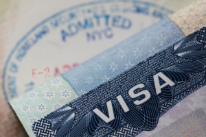 Mehr über den Artikel erfahren Das E-2 Visum: Dein Weg zum Leben und Arbeiten in den USA